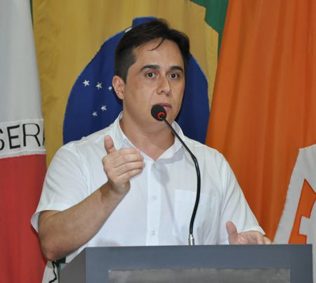 Delano Santiago quer a Secretaria de Saúde de Divinópolis (SEMUSA) Delano Santiago - Secretario saude